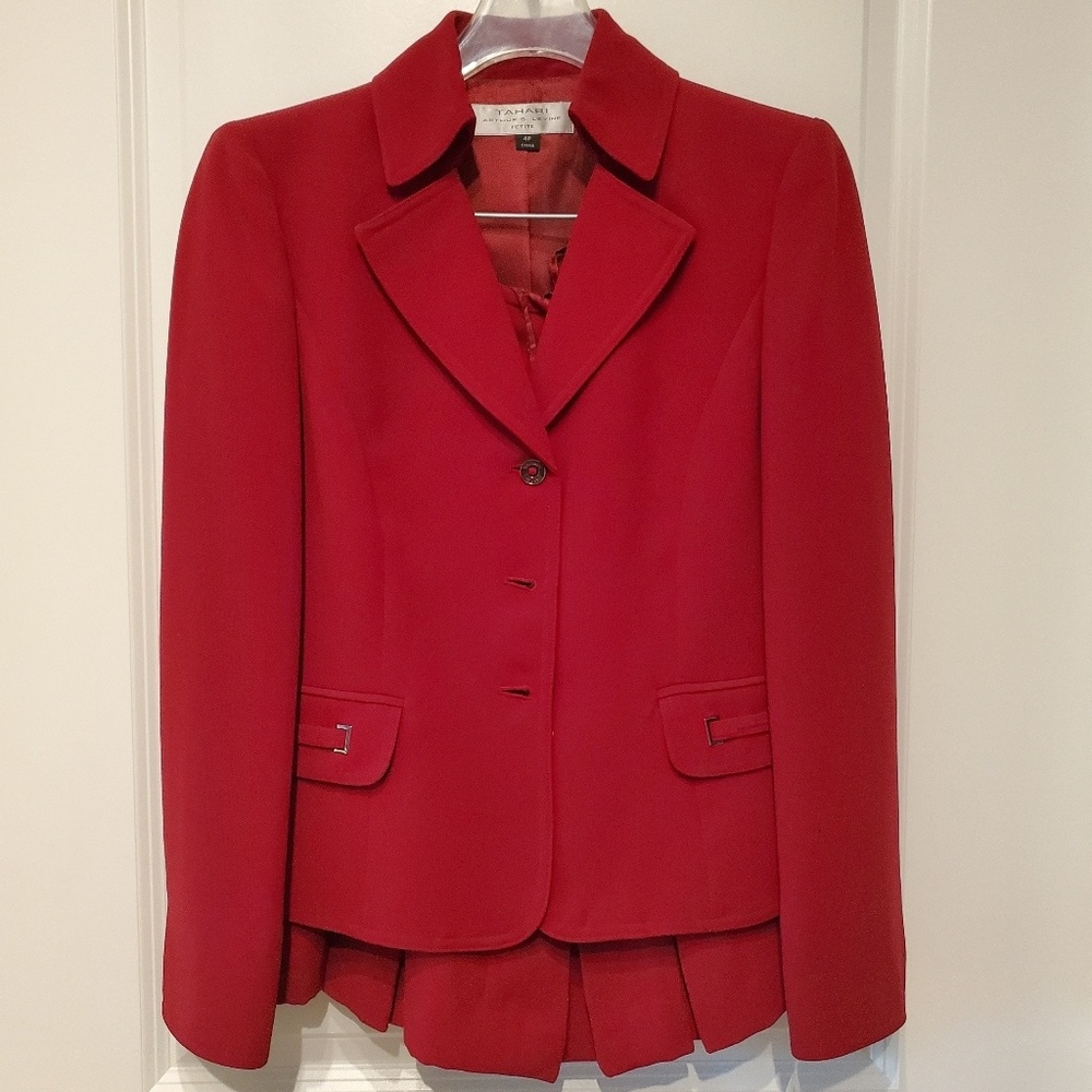 Tahari Arthur S. Levine Women's Suit